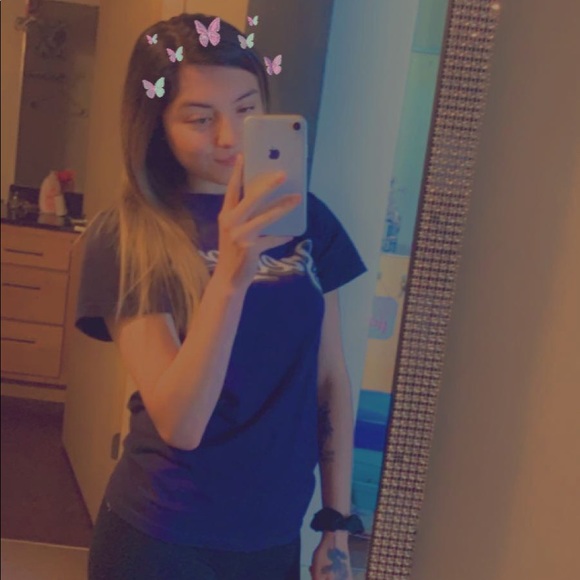 Meet your Posher, Pina - Picture 2 of 3